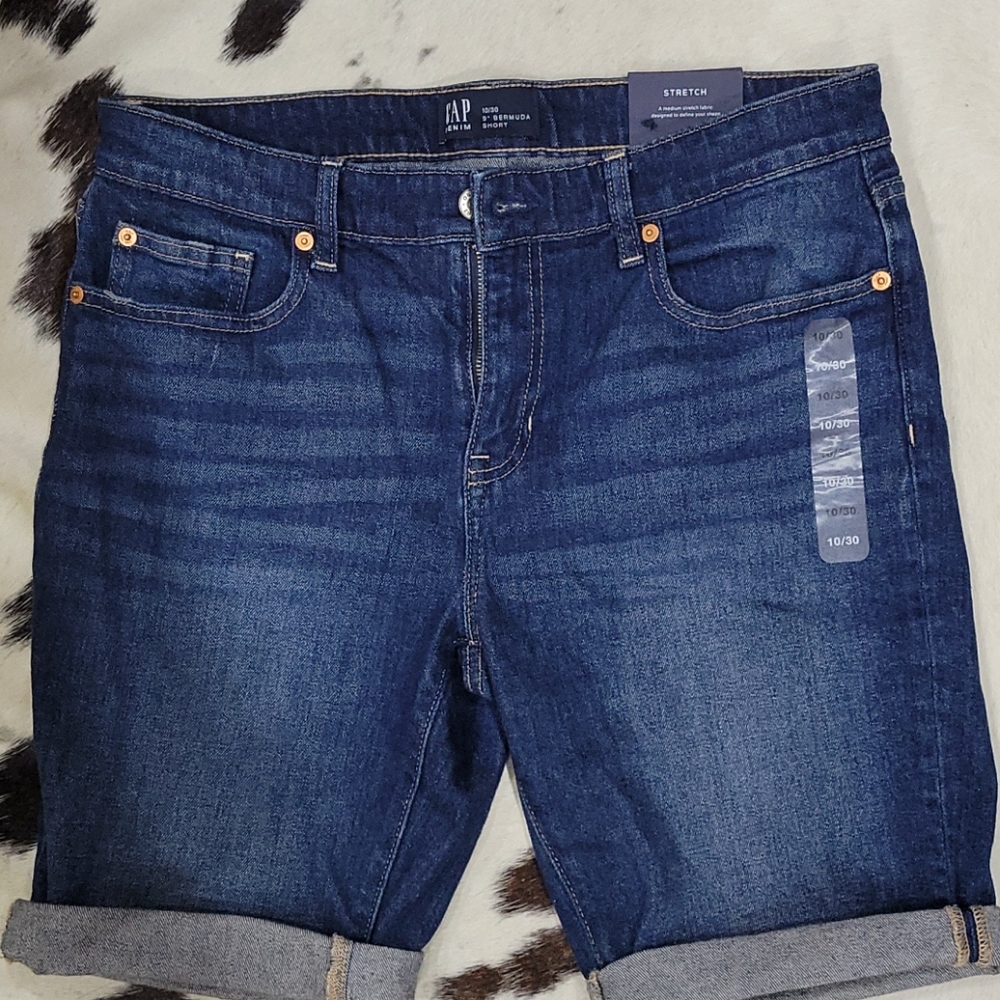 NWT Gap Denim Bermuda Shorts Sz 10/30